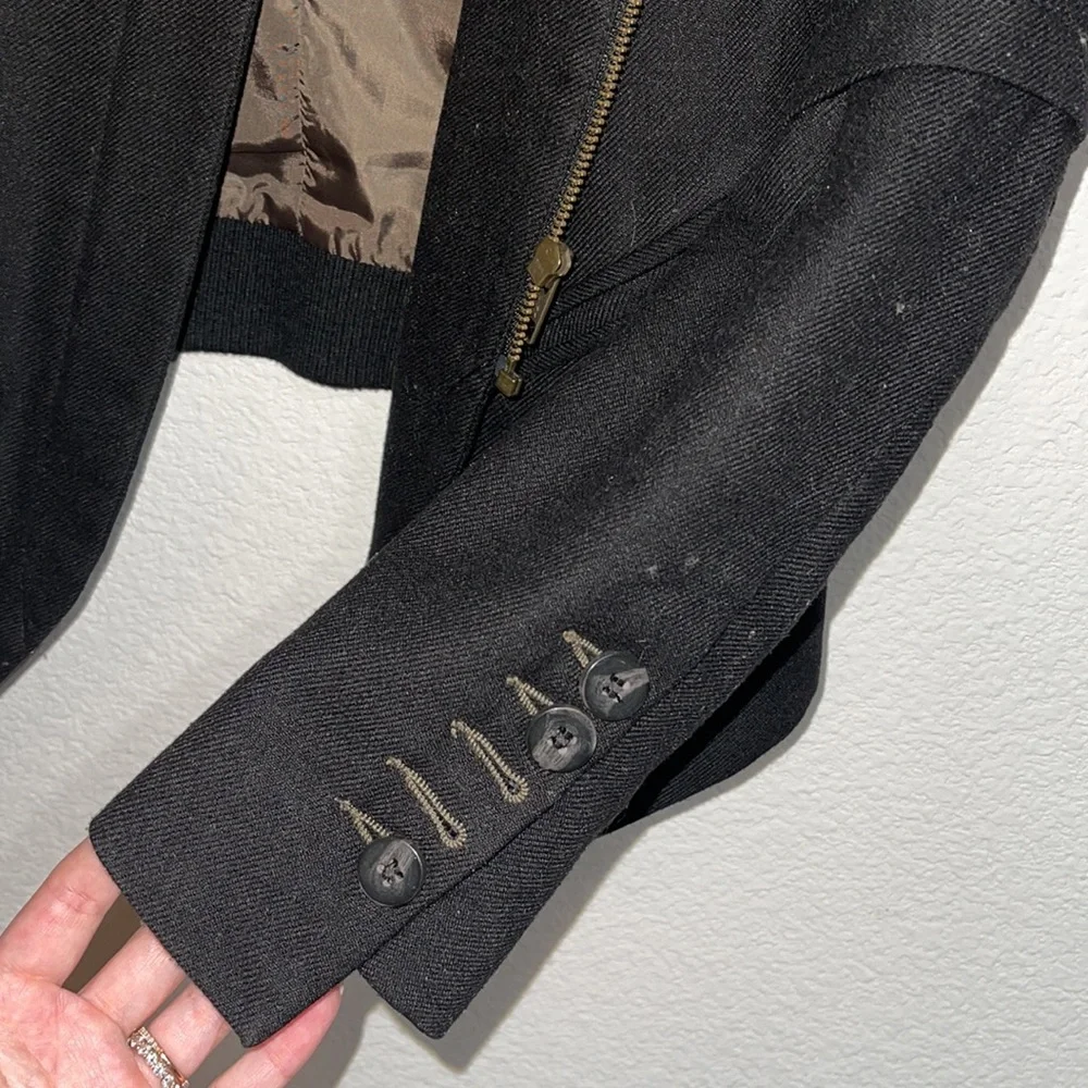 Black jacket - Picture 3 of 4